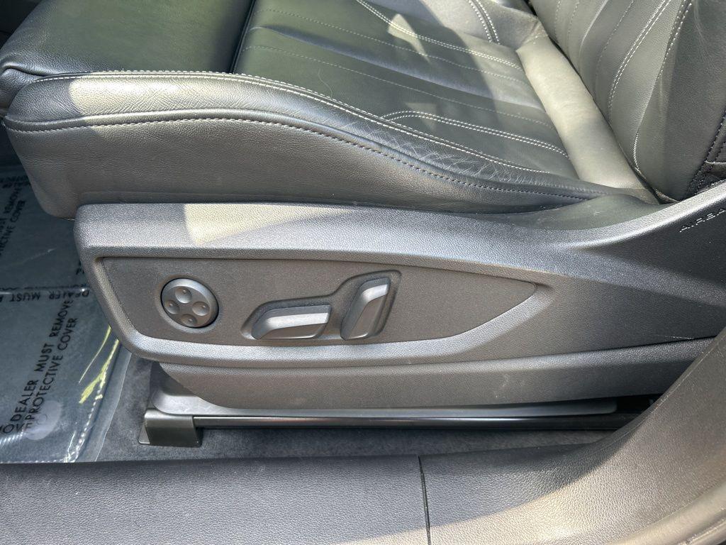 used 2025 Audi Q5 car, priced at $38,227