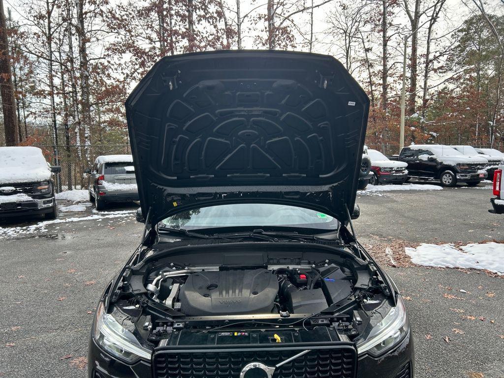 used 2024 Volvo XC60 car, priced at $30,735