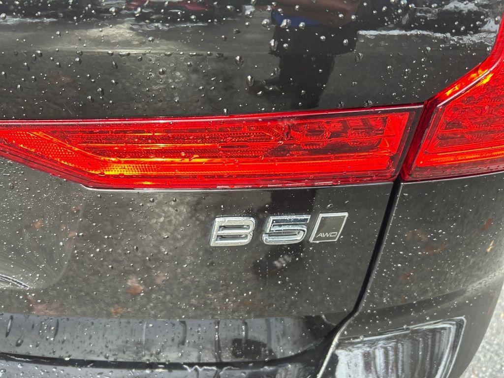 used 2024 Volvo XC60 car, priced at $30,735