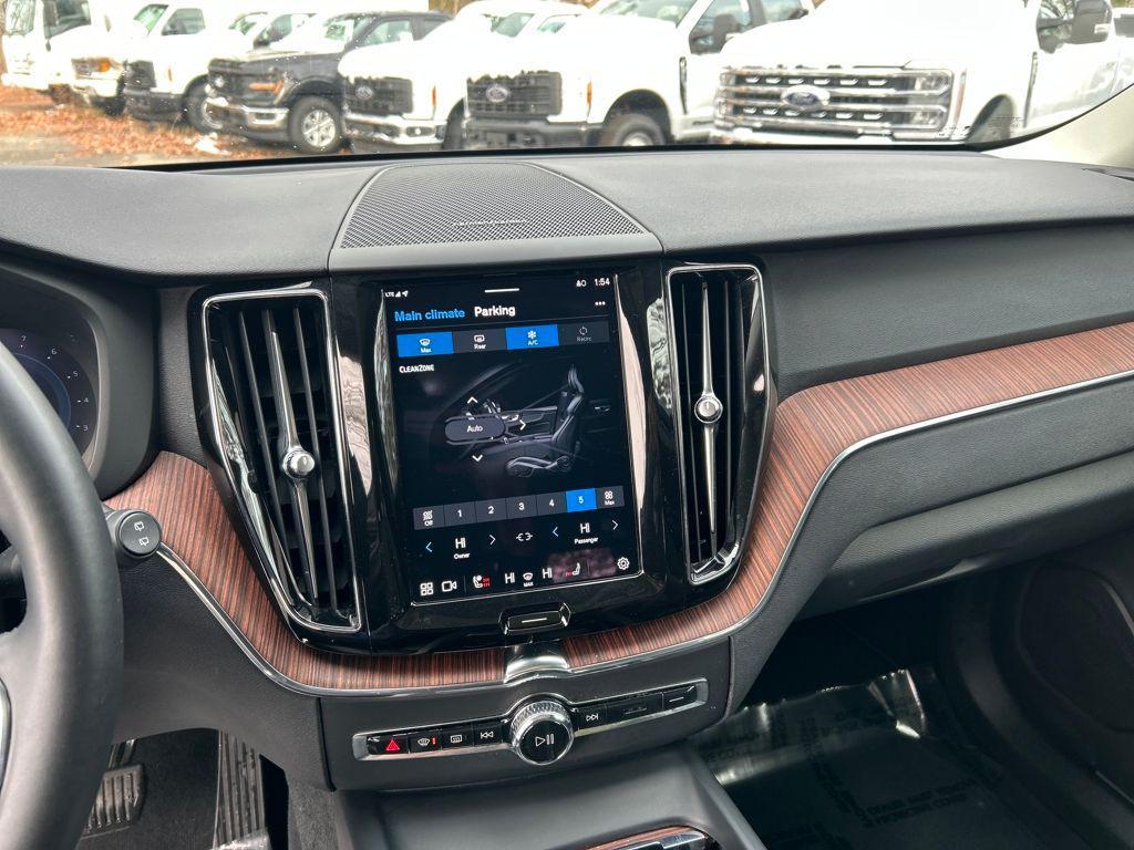 used 2024 Volvo XC60 car, priced at $30,735