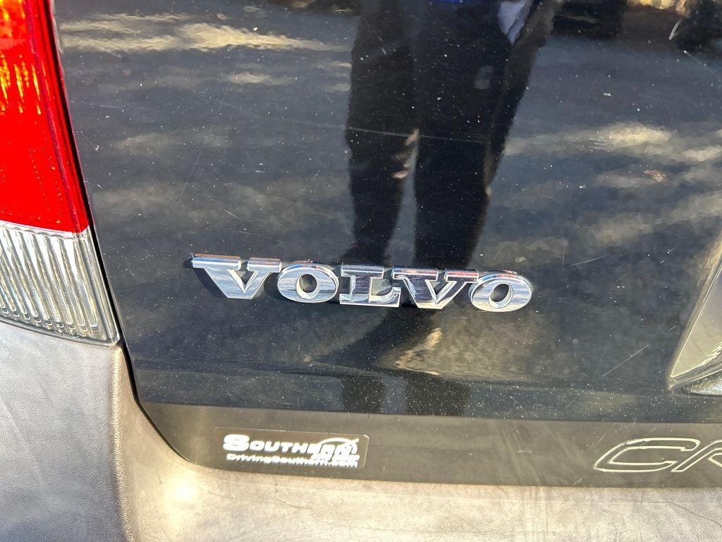 used 2004 Volvo XC70 car, priced at $4,999