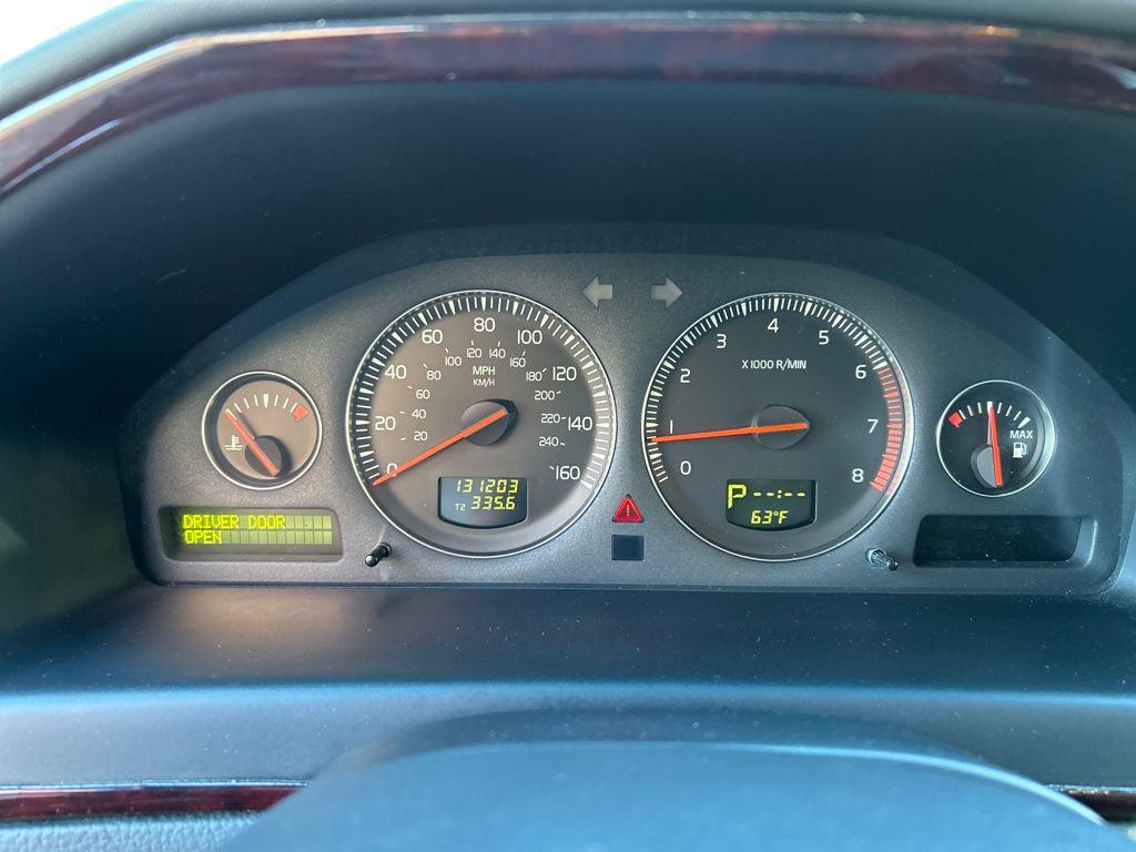 used 2004 Volvo XC70 car, priced at $4,999