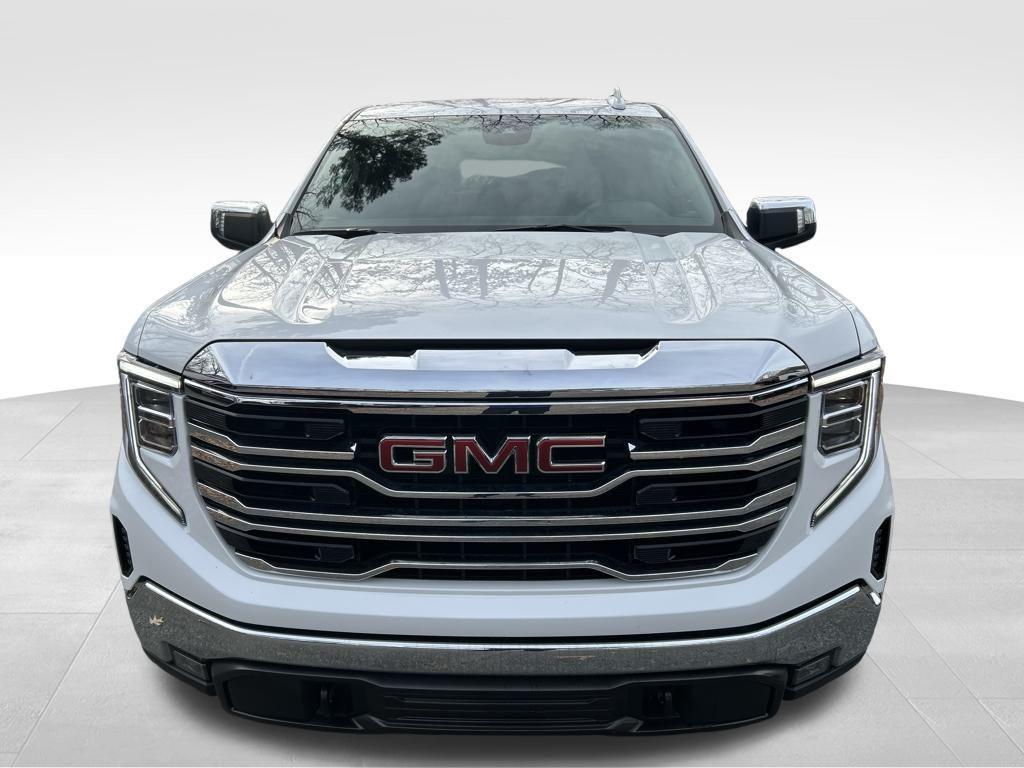 used 2024 GMC Sierra 1500 car, priced at $40,245