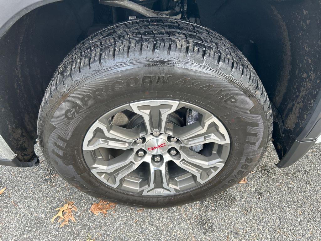 used 2024 GMC Sierra 1500 car, priced at $40,245