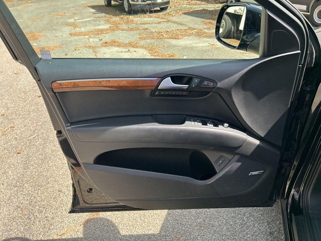 used 2014 Audi Q7 car, priced at $10,796