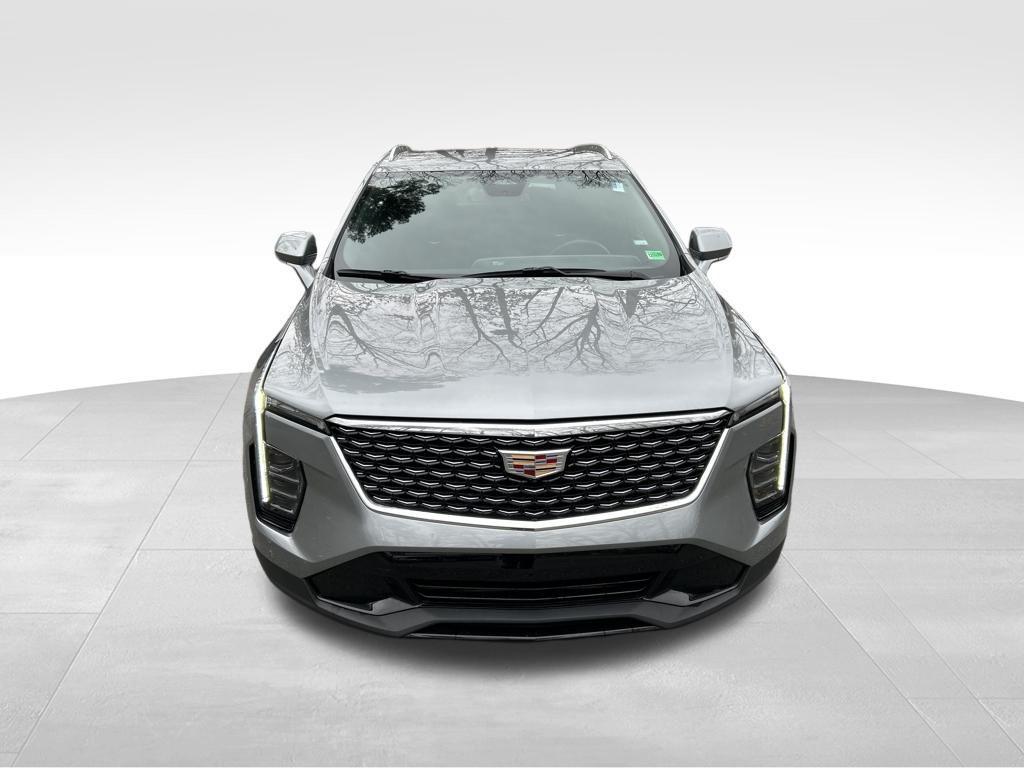 used 2025 Cadillac XT4 car, priced at $30,844