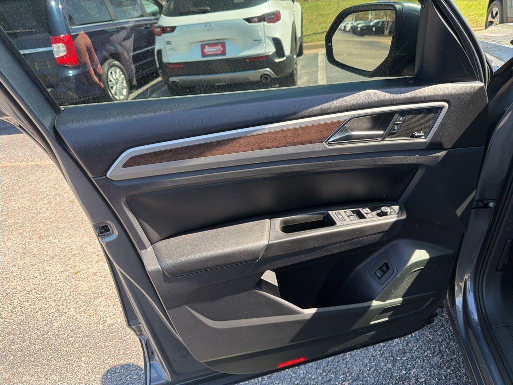 used 2018 Volkswagen Atlas car, priced at $16,846