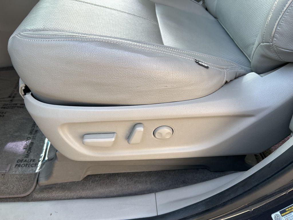 used 2016 Kia Sedona car, priced at $9,996