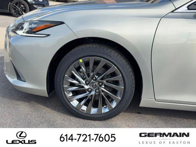 new 2025 Lexus ES 350 car, priced at $55,318