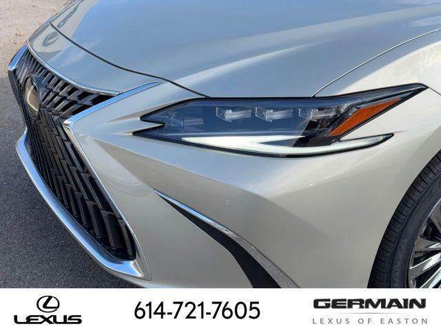 new 2025 Lexus ES 350 car, priced at $55,318