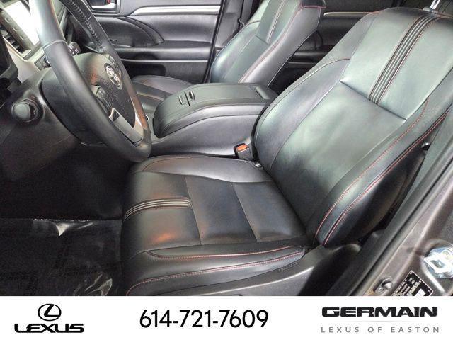 used 2019 Toyota Highlander car, priced at $24,271