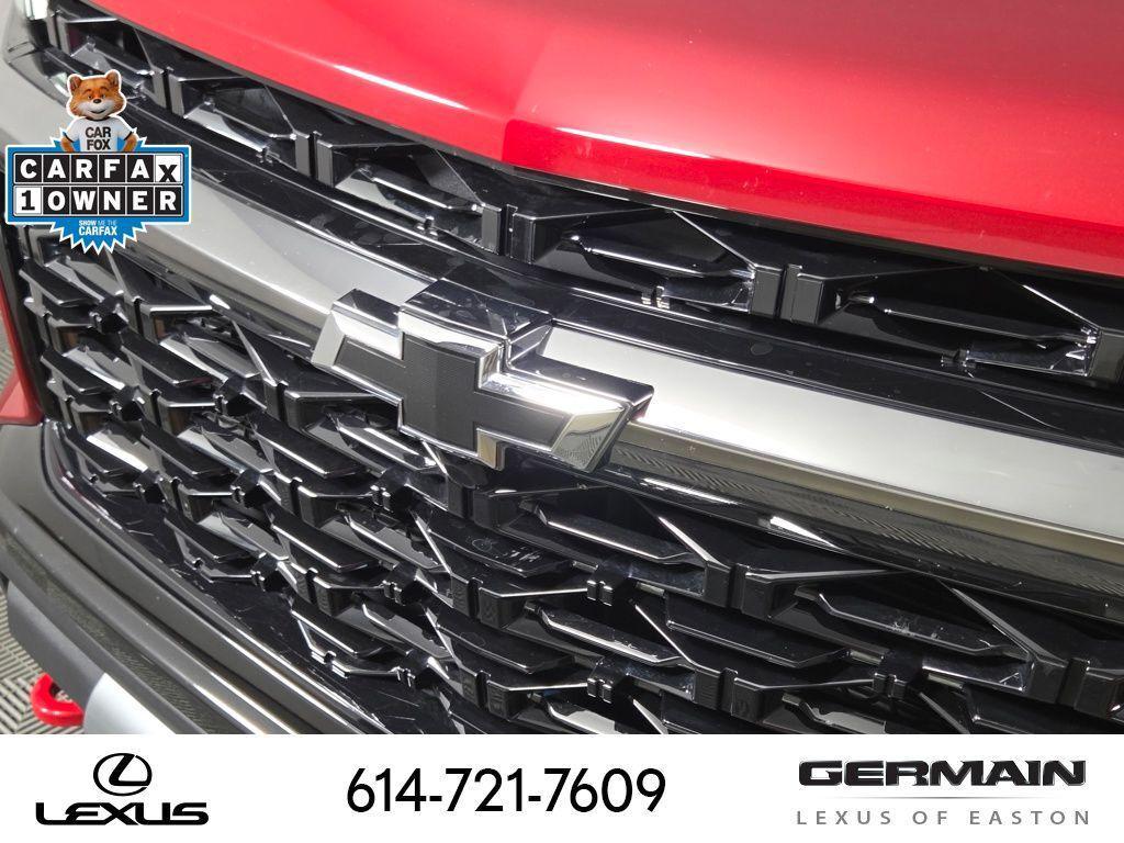 used 2025 Chevrolet Traverse car, priced at $45,115
