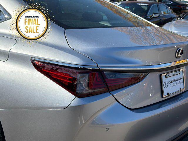 new 2025 Lexus ES 350 car, priced at $48,979