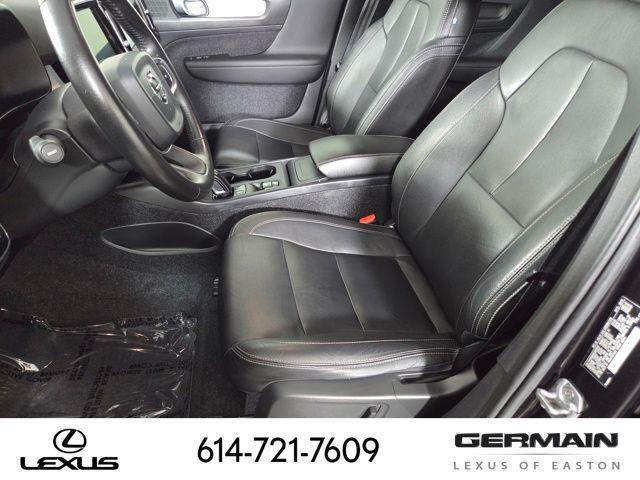 used 2019 Volvo XC40 car, priced at $20,276