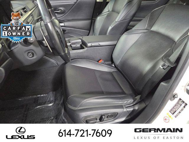 used 2019 Lexus ES 300h car, priced at $25,445