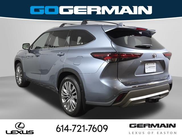 used 2024 Toyota Highlander car, priced at $48,271