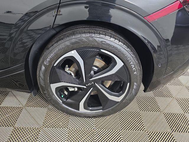 used 2023 Kia EV6 car, priced at $26,998