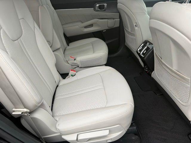 used 2023 Kia Sorento Plug-In Hybrid car, priced at $36,024