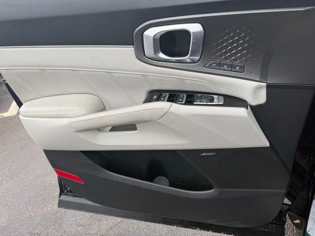 used 2023 Kia Sorento Plug-In Hybrid car, priced at $36,024