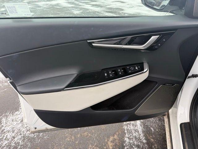 used 2023 Kia EV6 car, priced at $29,996