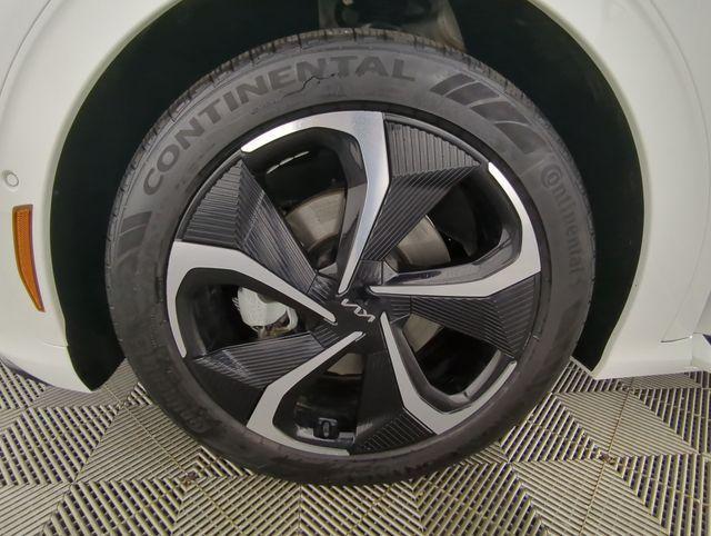 used 2023 Kia EV6 car, priced at $29,309
