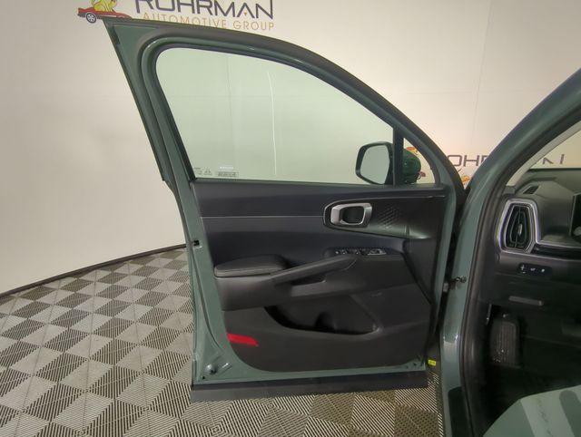 new 2026 Kia Sorento Hybrid car, priced at $41,007