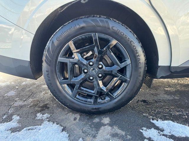 used 2025 Kia Carnival Hybrid car, priced at $43,936