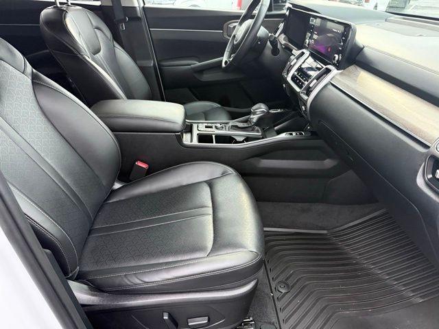 used 2023 Kia Sorento car, priced at $30,544