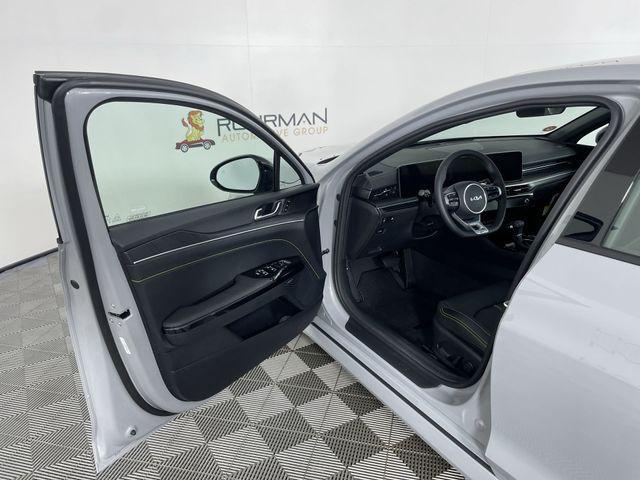 new 2026 Kia K5 car, priced at $37,102