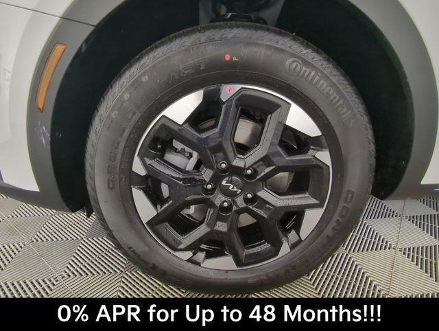 new 2026 Kia Sorento car, priced at $33,202