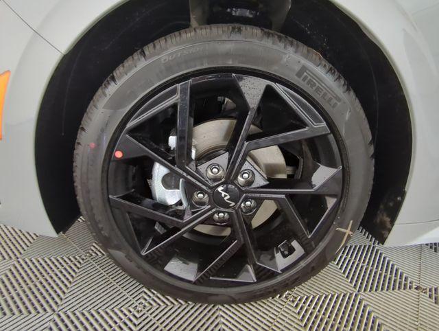 new 2026 Kia K5 car, priced at $30,769