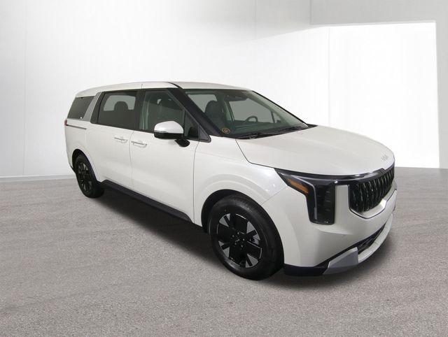 new 2026 Kia Carnival Hybrid car, priced at $40,644