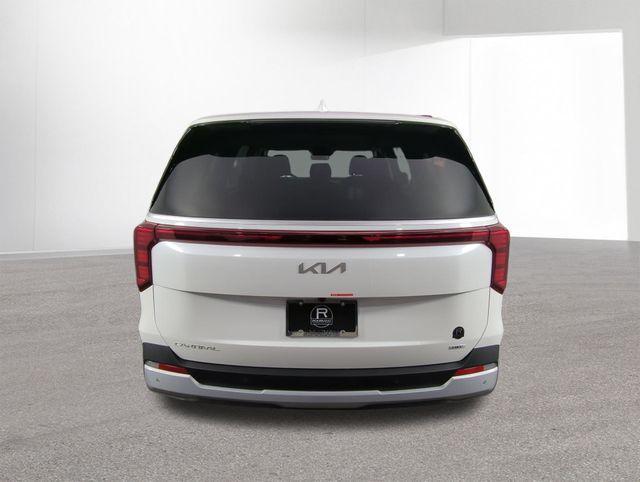 new 2026 Kia Carnival Hybrid car, priced at $41,162