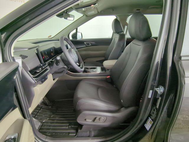 new 2026 Kia Carnival car, priced at $38,165