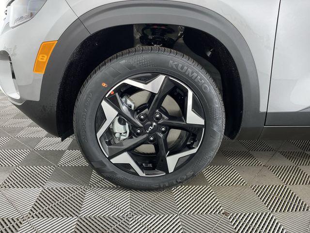 new 2026 Kia Seltos car, priced at $28,147