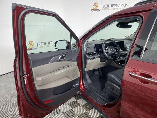 used 2025 Kia Carnival car, priced at $43,154