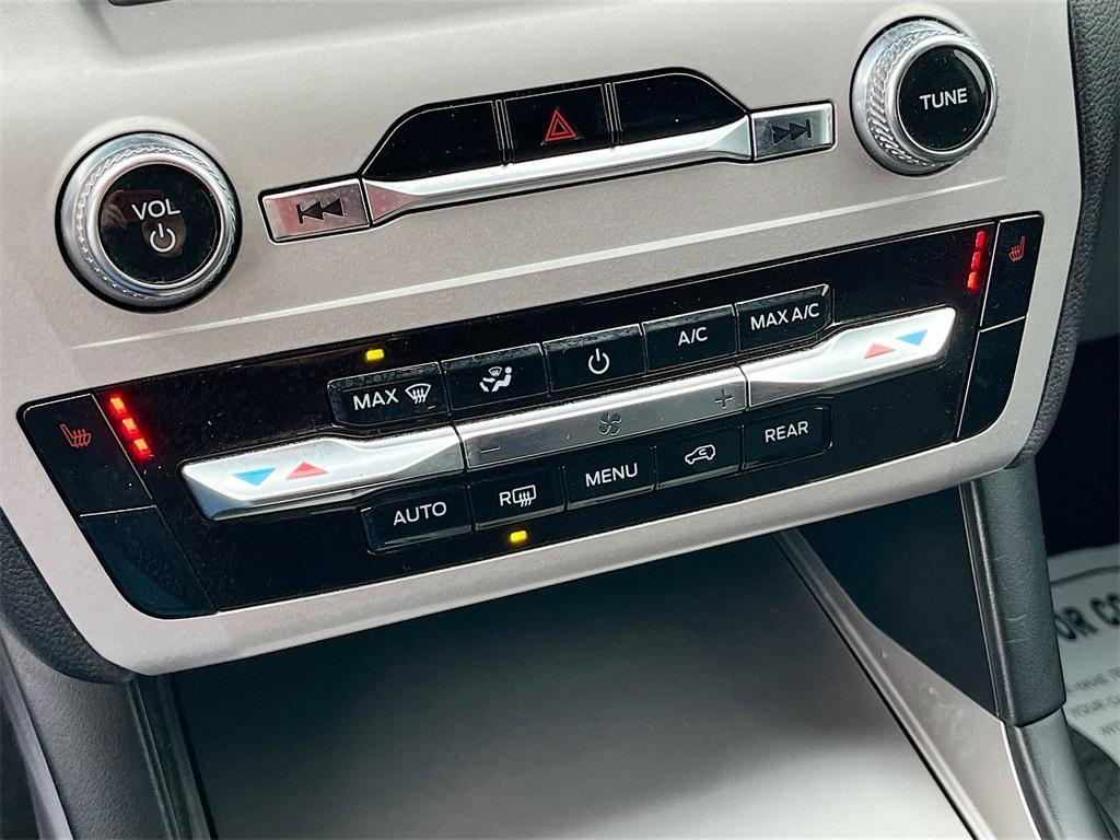 used 2023 Ford Explorer car, priced at $25,000