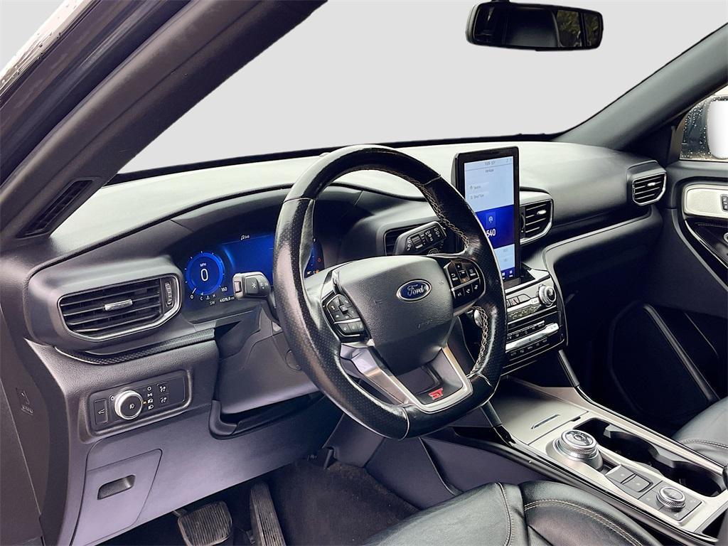 used 2022 Ford Explorer car, priced at $30,800