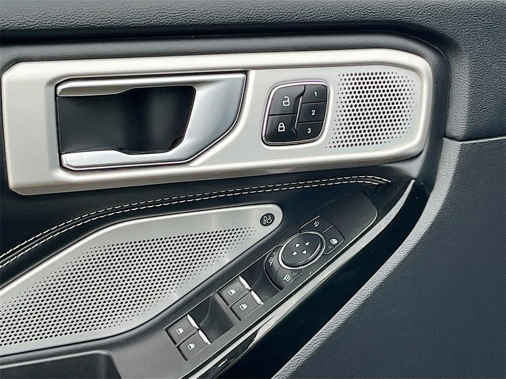 used 2022 Ford Explorer car, priced at $30,800