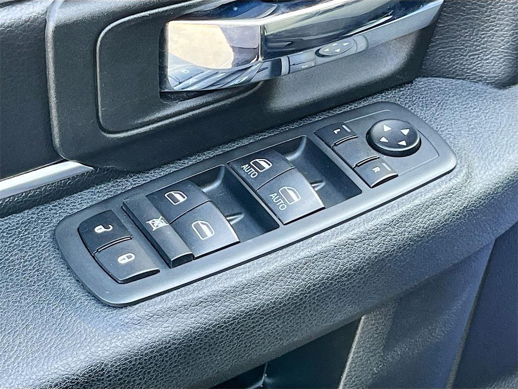 used 2021 Ram 1500 Classic car, priced at $24,000