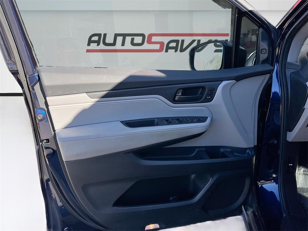 used 2024 Honda Odyssey car, priced at $31,400