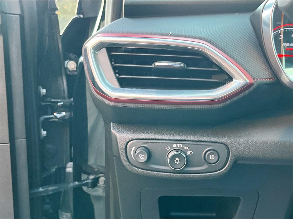 used 2023 Chevrolet TrailBlazer car, priced at $18,900