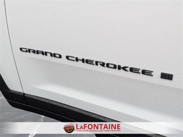 new 2025 Jeep Grand Cherokee car, priced at $38,019