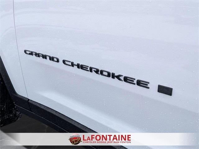 new 2025 Jeep Grand Cherokee car, priced at $38,019