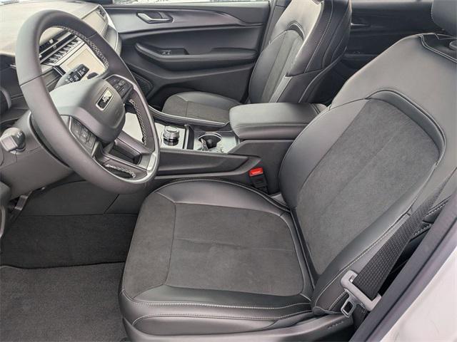 new 2025 Jeep Grand Cherokee car, priced at $38,019