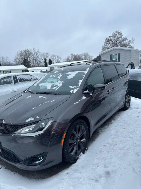 used 2018 Chrysler Pacifica car, priced at $15,997
