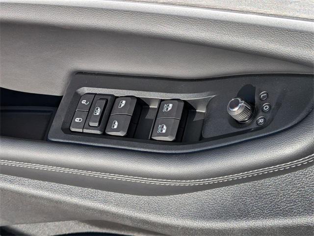 new 2025 Jeep Grand Cherokee L car, priced at $46,005