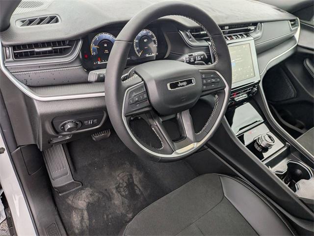 new 2025 Jeep Grand Cherokee car, priced at $36,019