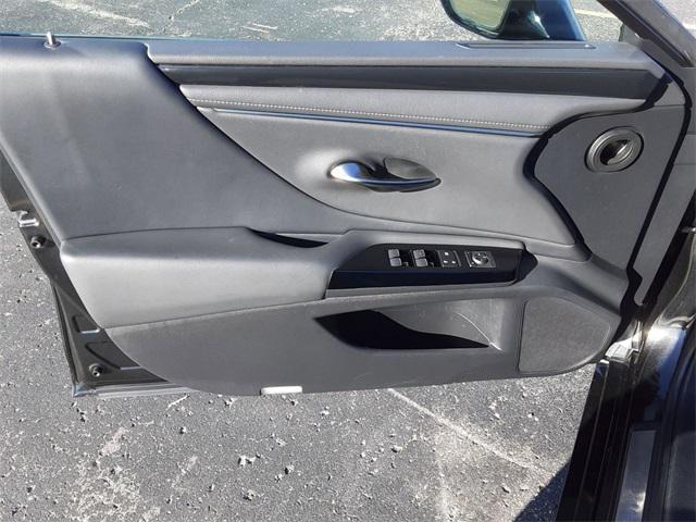 used 2022 Lexus ES 350 car, priced at $34,888