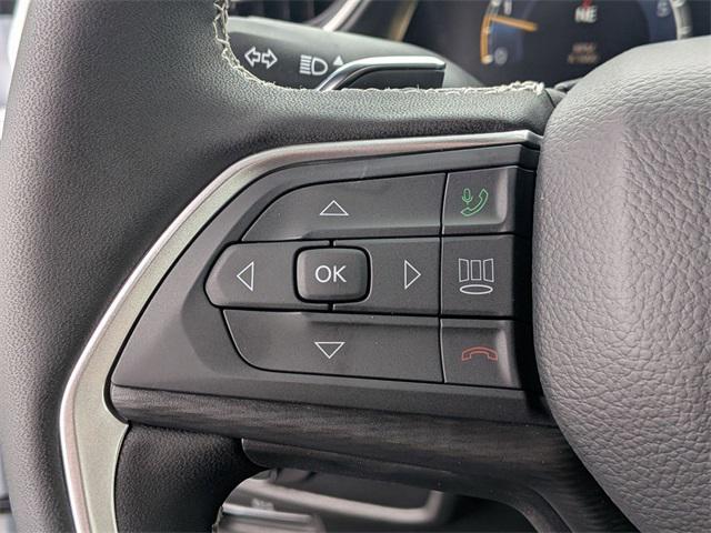 new 2025 Jeep Grand Cherokee car, priced at $38,019